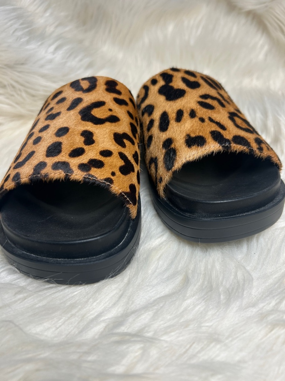 AEROSOLES Leopard Print Calf Hair Slide Sandals Women's Size 9 - Picture 4 of 12